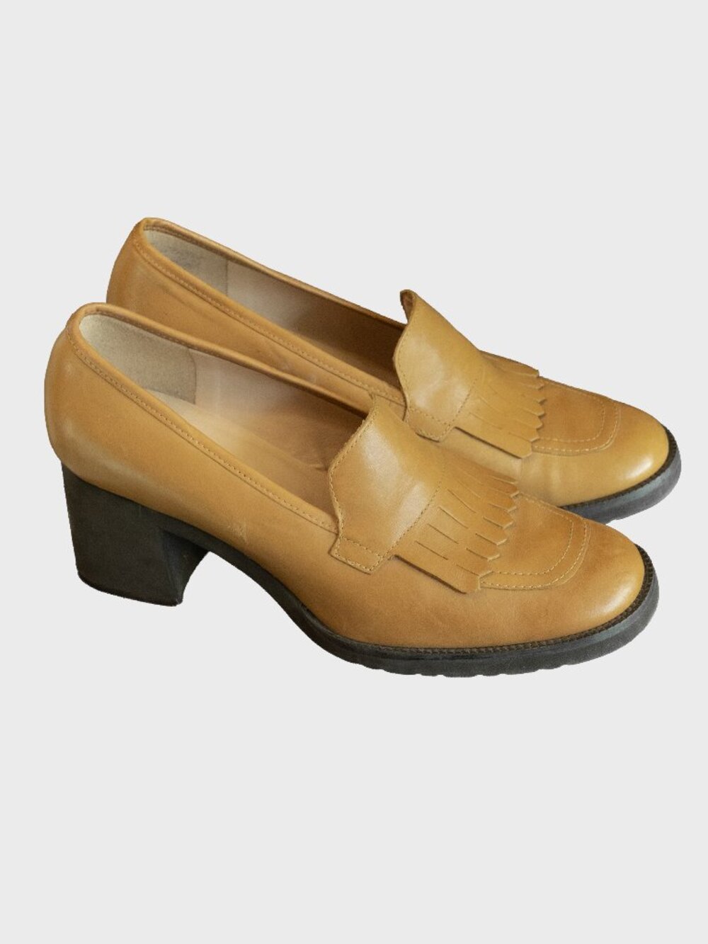 Vintage Y2k Loafer Tan Brown Slip On Academia Clueless Secretary HIgh Heel
